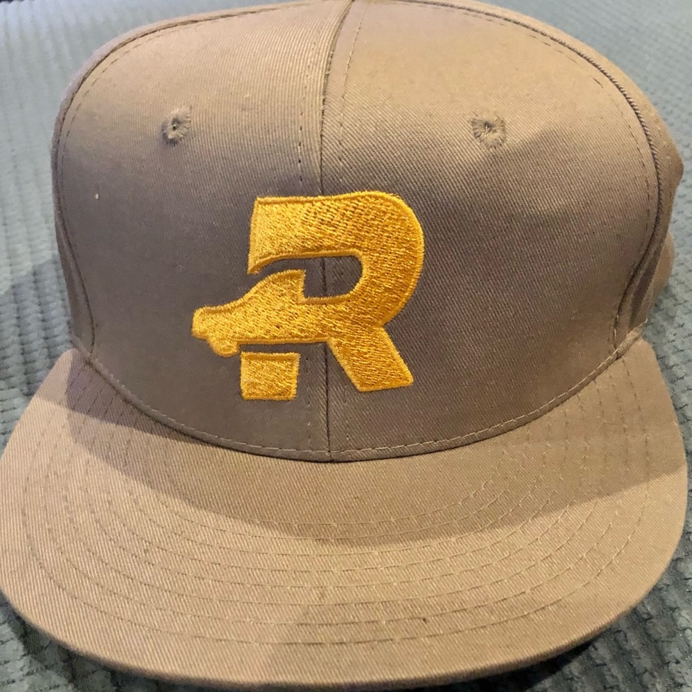 Mens Adjustable Baseball Cap Gray And Yellow - image 1